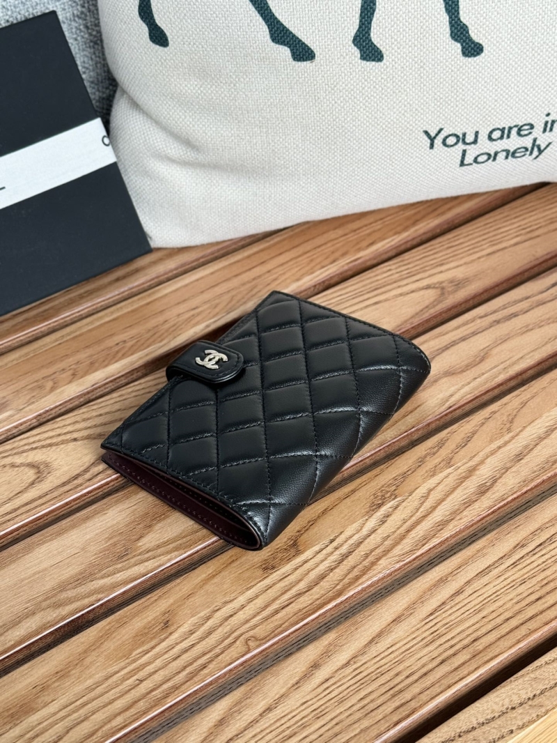 Ch**el wallet purse